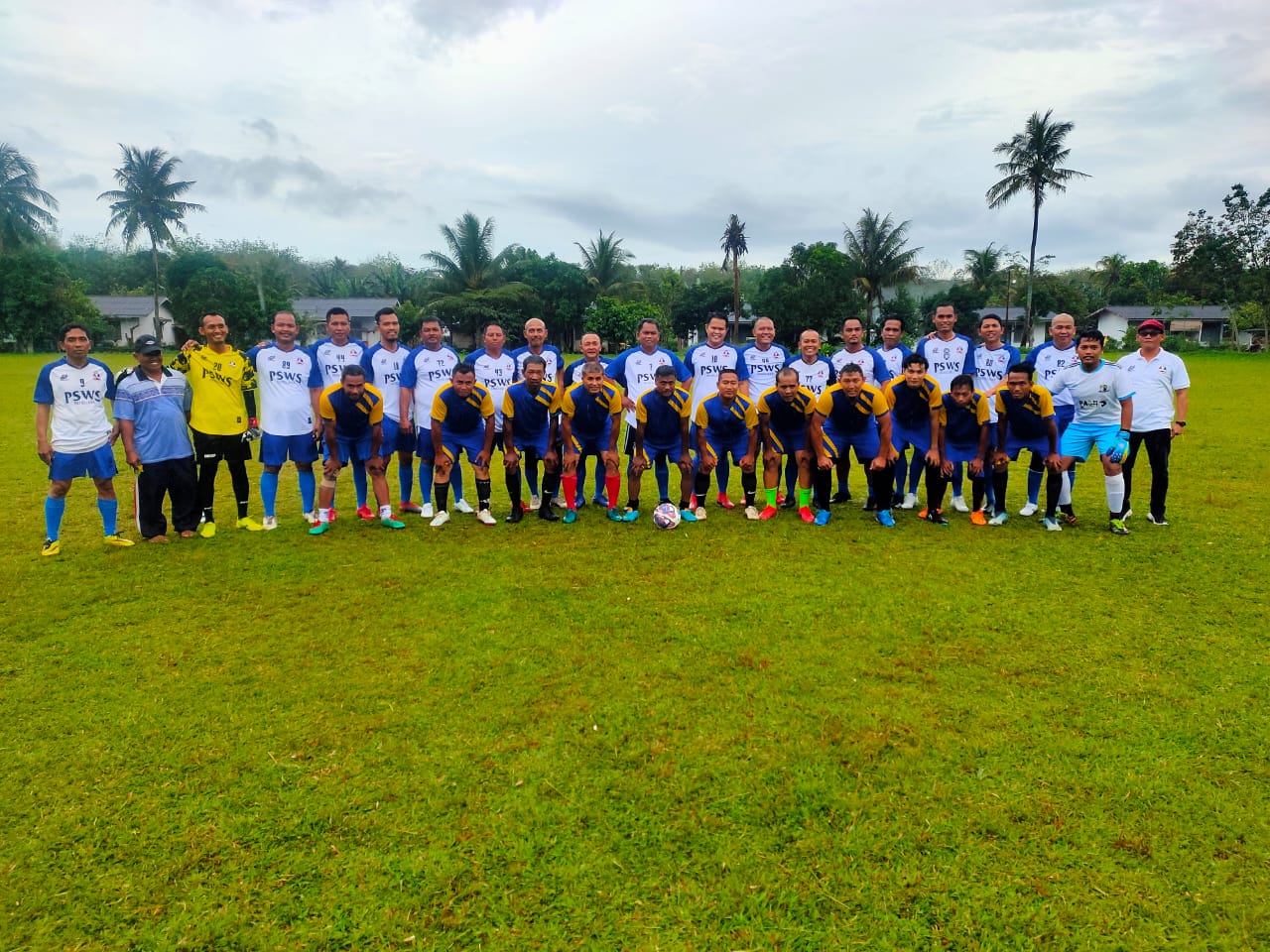 Photo bersama PSWS Dan TS FC