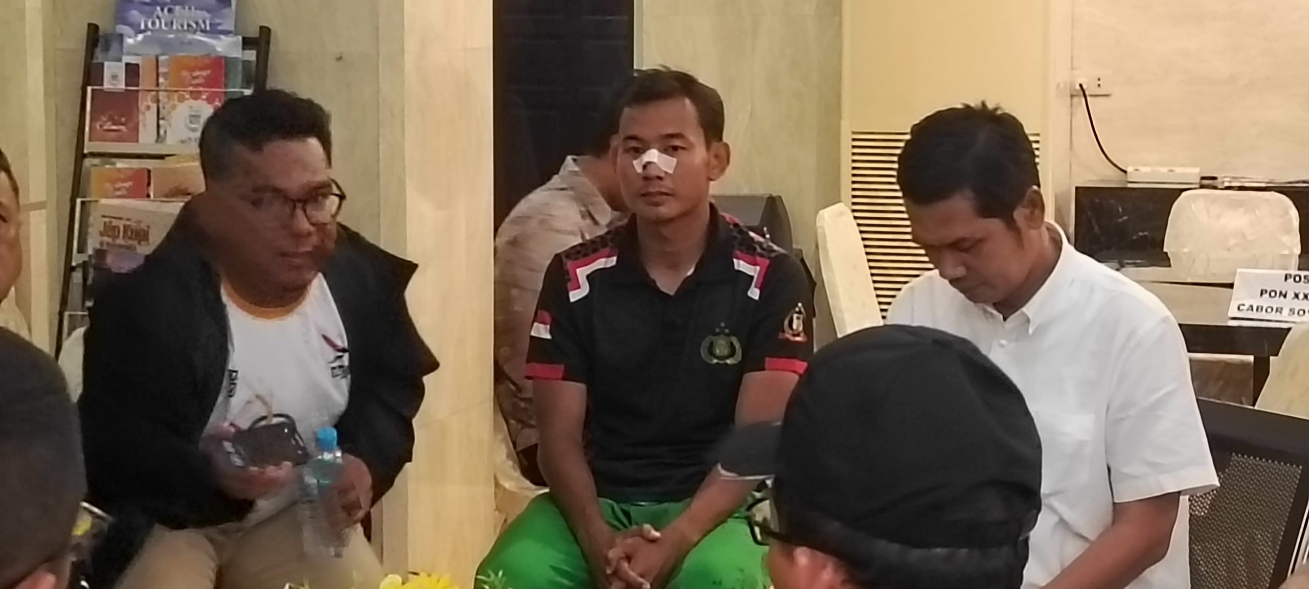 Kapten tim Sumut Alif Eka Rizky (tengah)